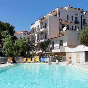 Hotel apartamentowy Dei Fiori Pietra Ligure