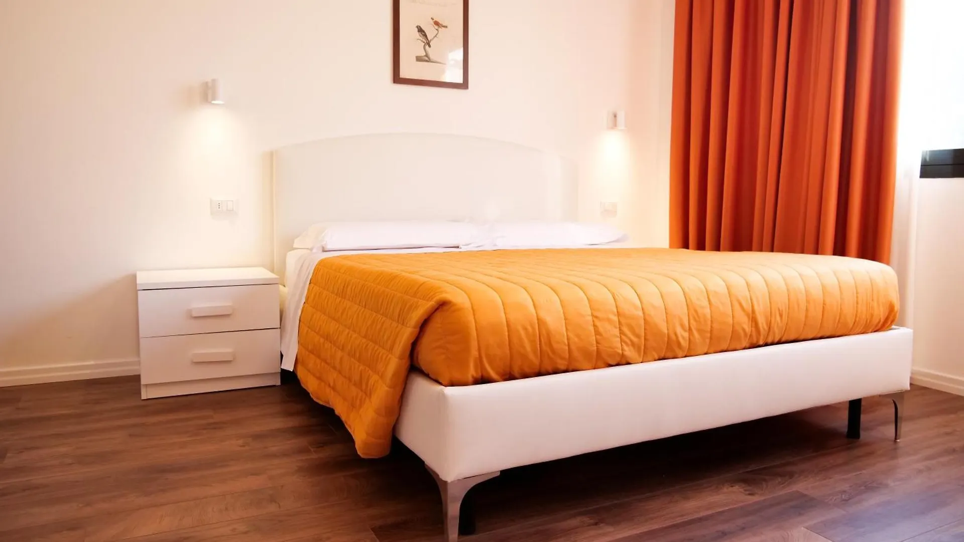 Victoria Royal Garden Aparthotel Como