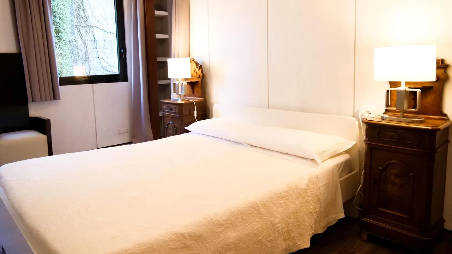 Victoria Royal Garden Aparthotel Como