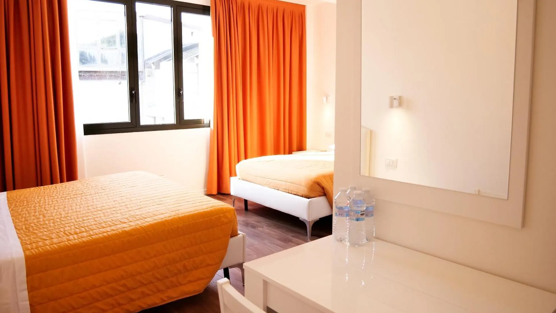 Victoria Royal Garden Aparthotel Como