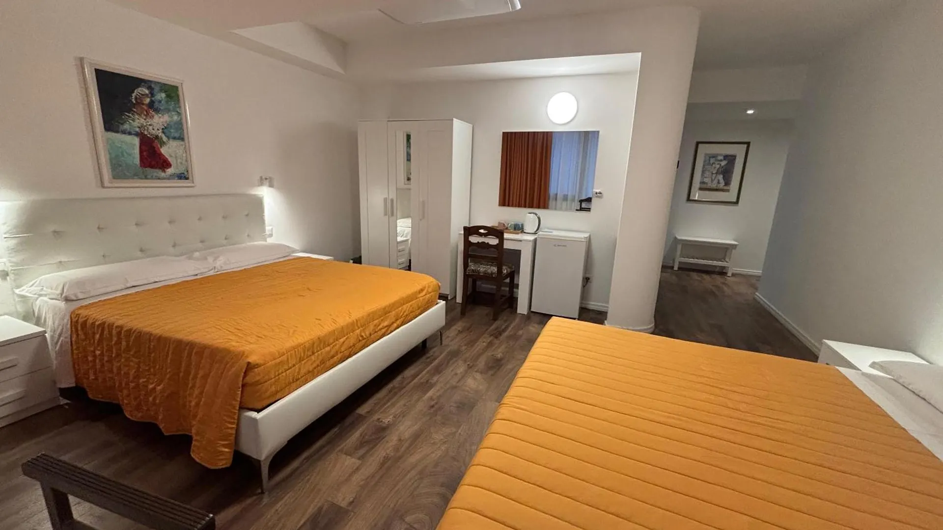 Victoria Royal Garden Aparthotel Como Italy