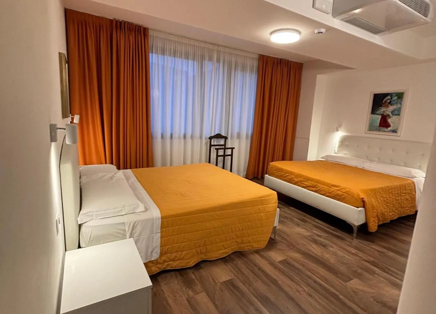 Victoria Royal Garden Aparthotel Como